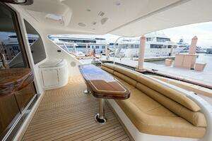 2017 Viking 92 Enclosed Bridge thumbnail 13