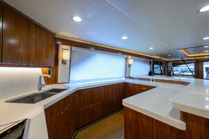 Viking  92 SPECULATOR - Galley