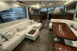 2017 Sea Ray 51 Fly thumbnail 8