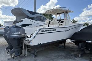 31ft Grady White Yacht For Sale