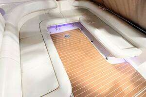 1998 Sea Ray 400 Sundancer thumbnail 14