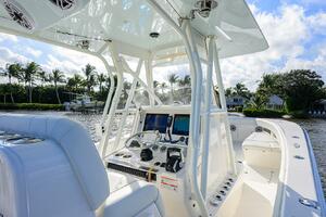 REEL CRAFT 34ft SeaVee Yacht For Sale