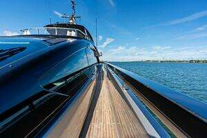 2025 Riva Bellissima thumbnail 19