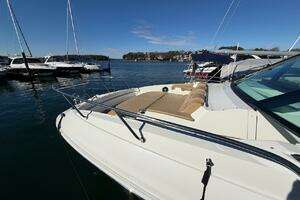 2023 Sea Ray 320 Outboard thumbnail 15