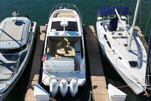 2023 Sea Ray 320 Outboard thumbnail 5