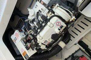2023 Sea Ray 320 Outboard thumbnail 44