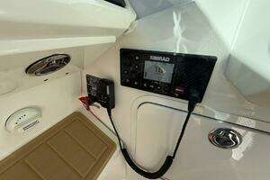 2023 Sea Ray 320 Outboard thumbnail 34