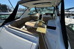 SEA JAY 32ft Sea Ray Yacht For Sale