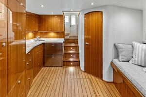 2022 Viking 46 Billfish IRISH BEAUTE Galley