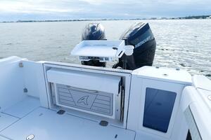 TOKYO COWBOY 33ft Blackfin Yacht For Sale