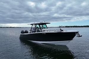 TOKYO COWBOY 33ft Blackfin Yacht For Sale