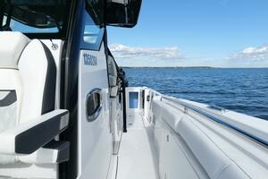 TOKYO COWBOY 33ft Blackfin Yacht For Sale