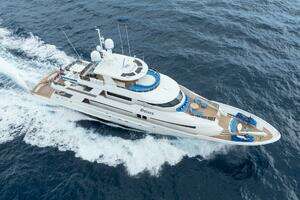 2010 Westport Superyacht thumbnail 4
