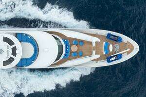 2010 Westport Superyacht thumbnail 9