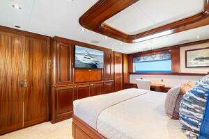 2010 Westport Superyacht thumbnail 77
