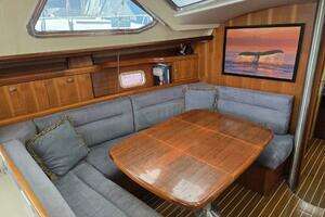2007 Hunter 44 Deck Saloon thumbnail 16