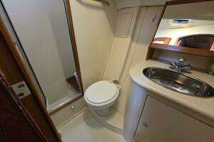 2007 Hunter 44 Deck Saloon thumbnail 5