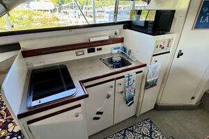 1997 Bayliner 2859 Ciera Express thumbnail 42