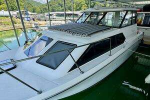 1997 Bayliner 2859 Ciera Express thumbnail 18