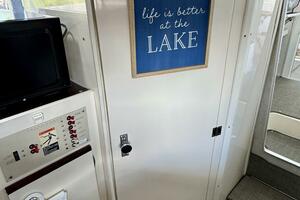 1997 Bayliner 2859 Ciera Express thumbnail 57