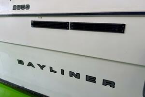 1997 Bayliner 2859 Ciera Express thumbnail 107