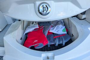 29ft Monterey Yacht For Sale