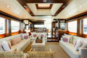2010 Horizon Enclosed Pilothouse thumbnail 21