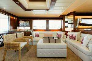 2010 Horizon Enclosed Pilothouse thumbnail 23