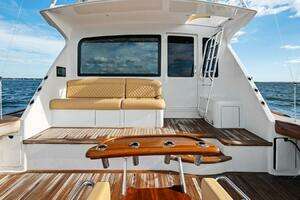 2001 Viking Sportfish thumbnail 8