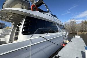 Isla Swintono 53ft Carver Yacht For Sale