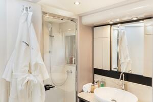 Triangle 58ft Absolute Yacht For Sale