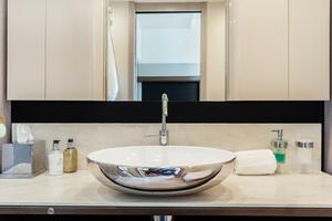 Triangle 58ft Absolute Yacht For Sale