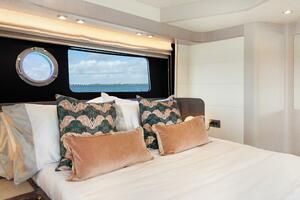Triangle 58ft Absolute Yacht For Sale