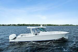 Isla 39ft Bertram Yacht For Sale