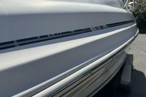 1999 Sea Ray 215 Express Cruiser thumbnail 193