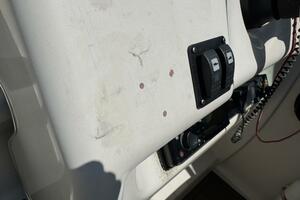 1999 Sea Ray 215 Express Cruiser thumbnail 91