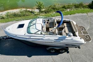 1999 Sea Ray 215 Express Cruiser thumbnail 10