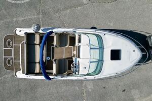 1999 Sea Ray 215 Express Cruiser thumbnail 7