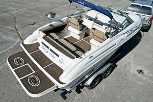 1999 Sea Ray 215 Express Cruiser thumbnail 4
