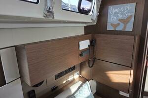 Clewless 38ft Beneteau Yacht For Sale