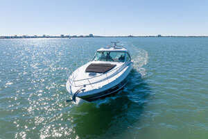 2010 Sea Ray 50 SUNDANCER thumbnail 11