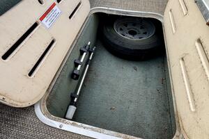 Photo 5987872 for 2002 Sun Tracker Party Deck 21  