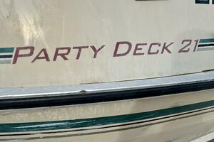 Photo 5987957 for 2002 Sun Tracker Party Deck 21  