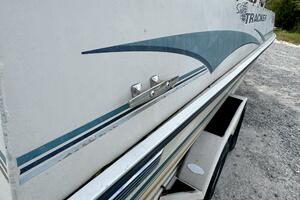 Photo 5987937 for 2002 Sun Tracker Party Deck 21  