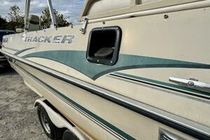 Photo 5987915 for 2002 Sun Tracker Party Deck 21  