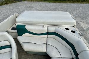 Photo 5987878 for 2002 Sun Tracker Party Deck 21  