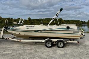 Photo 5987848 for 2002 Sun Tracker Party Deck 21  