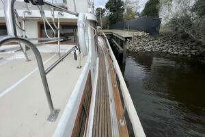 Lady mar 34ft Marine Trader Yacht For Sale