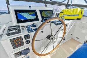 2006 Grand Banks Europa 46 thumbnail 19