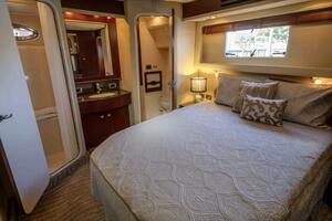 2006 Sea Ray 40 Motor Yacht thumbnail 20